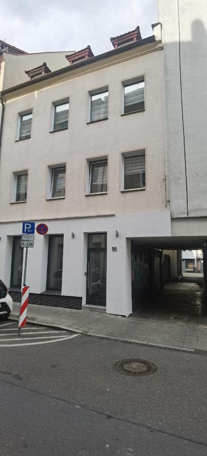City Nowa Nürnberg Exteriör bild